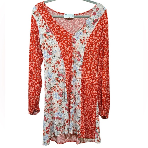 ASOS Dresses & Skirts - ASOS Red and White Floral Dress Size 6